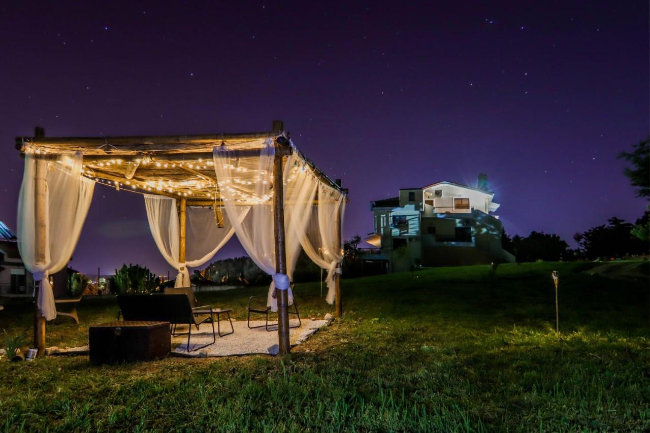 Studio Acropolis Serres Next To Center Ngoại thất bức ảnh
