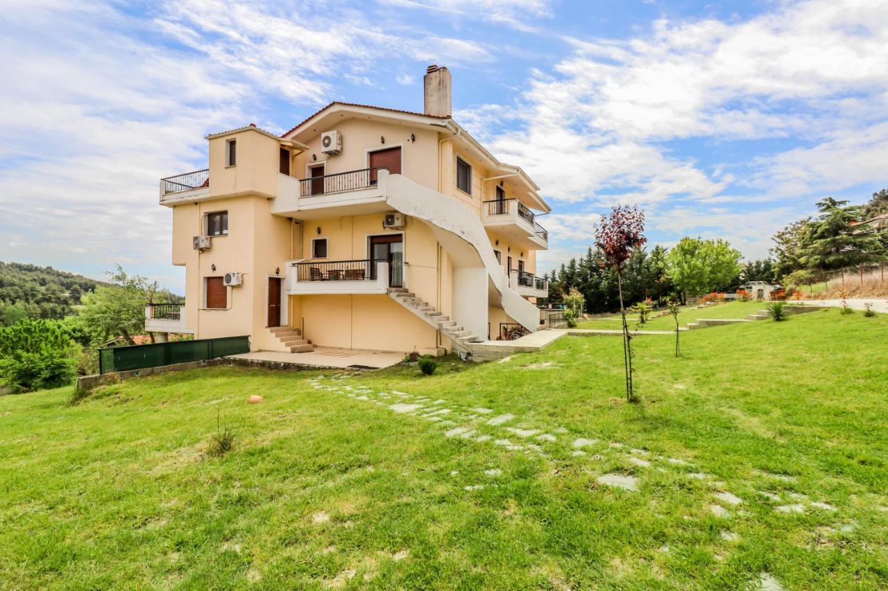 Studio Acropolis Serres Next To Center Ngoại thất bức ảnh